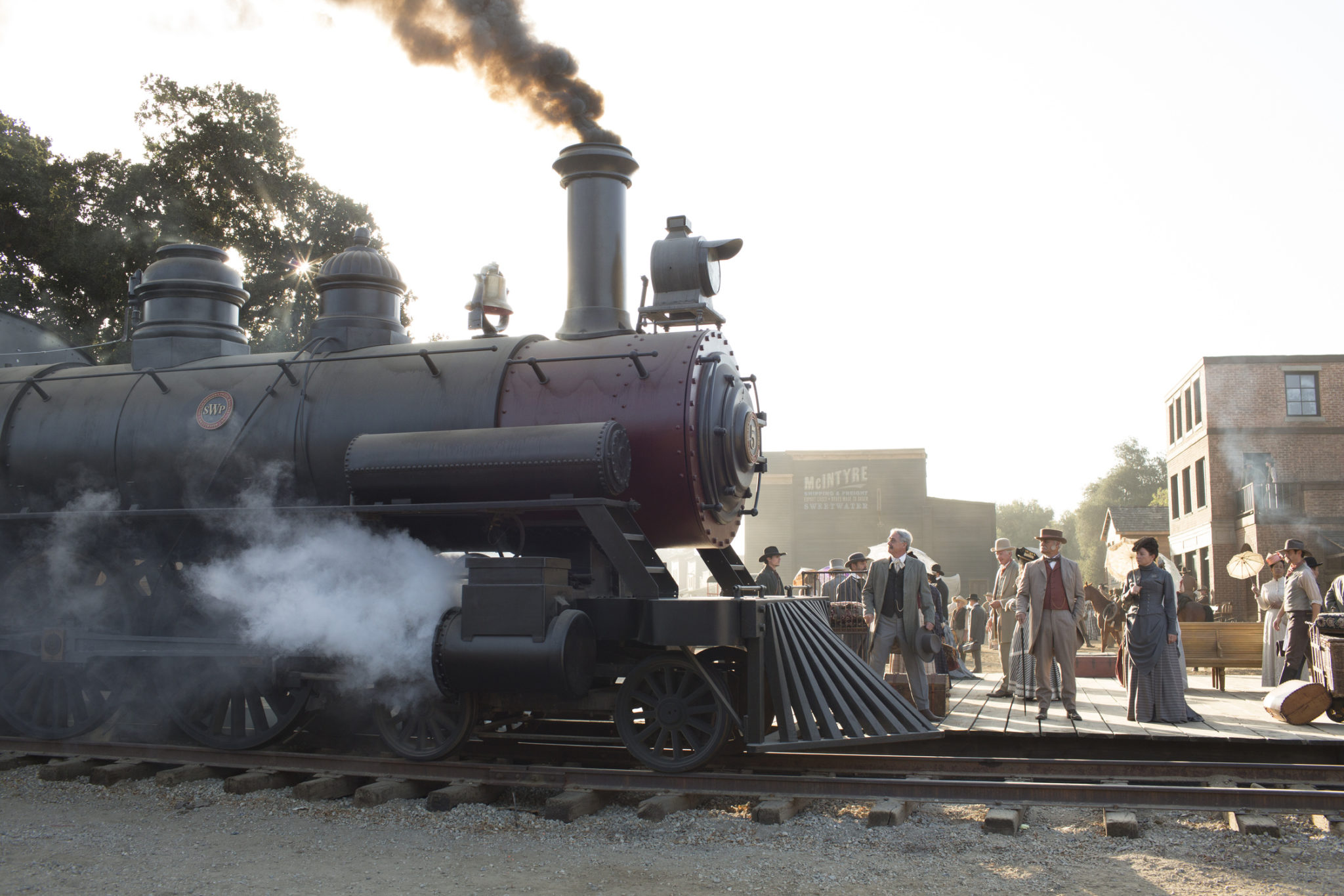 Visitors arrive in Westworld by train.